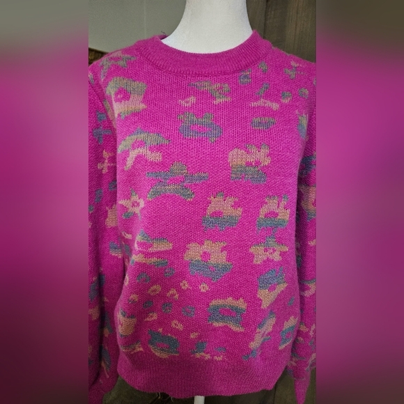 FATE Pink Puff Sleeve leopard sweater. Size medium NWT - Picture 5 of 13